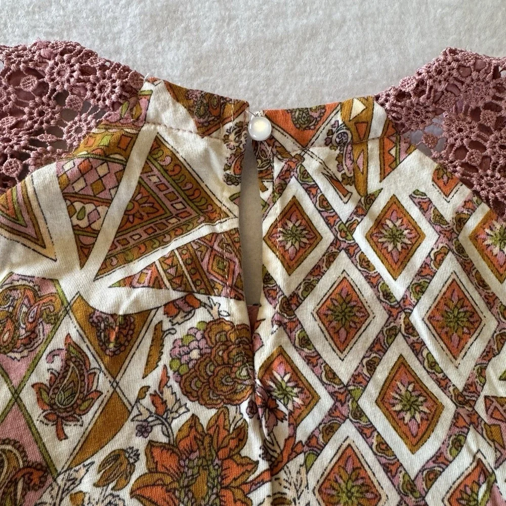 TINY Anthropologie Sleeveless Embroidered Floral Tie Top Tank Boho Womens Small - Picture 12 of 12